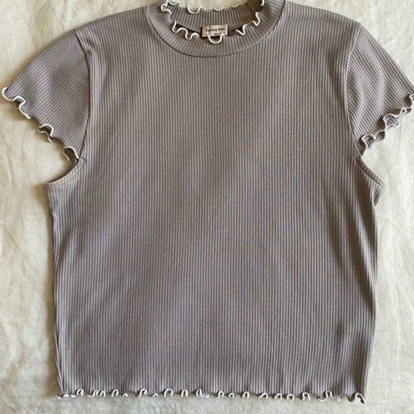 Sunday Best crowne t-shirt in ashen/white- sold out online - Picture 4 of 6